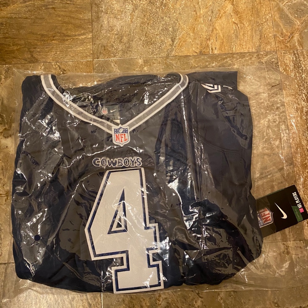 UNOPENED Dallas Cowboys Authentic Football Jersey